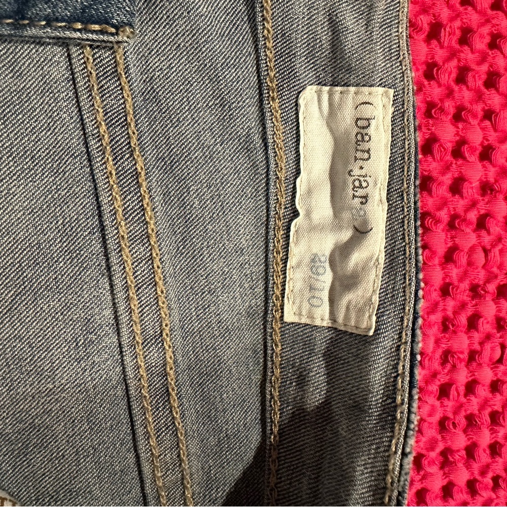 Ban-Jar Embroidered Distressed Crop Jean Size 29/10 - Picture 4 of 4
